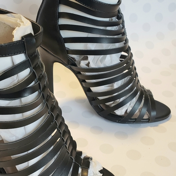 QUPID, Peep Toe, Strappy Cage Stiletto Sandal Sz 6 NEW!!! - Picture 4 of 6